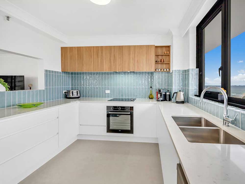 Surfers-Apt-AFTER-KITCHEN